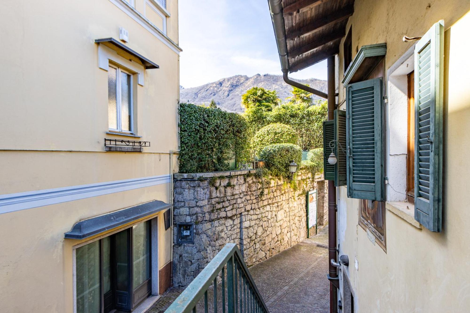 Golden Lake - Luxury Apartment ☆☆☆☆☆ - 100M From The Lake Baveno Exterior photo